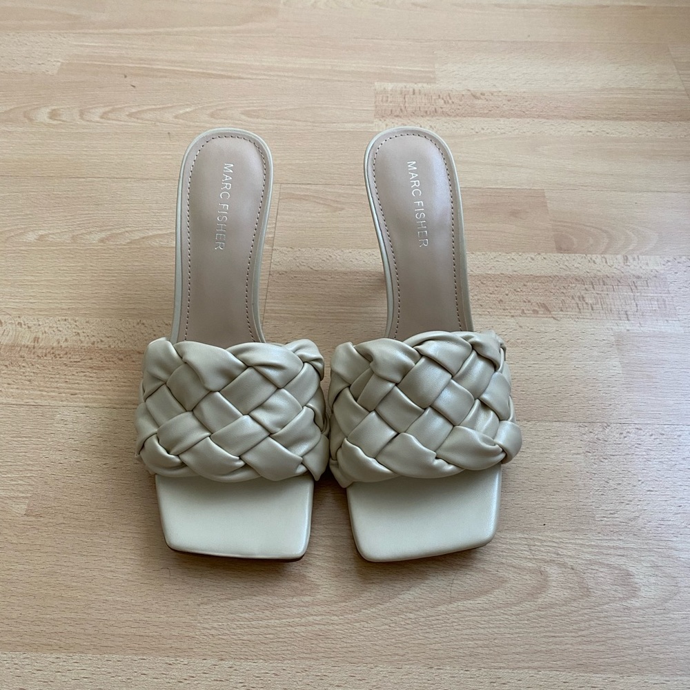 Marc Fisher Brizo Sandal - Picture 2 of 4